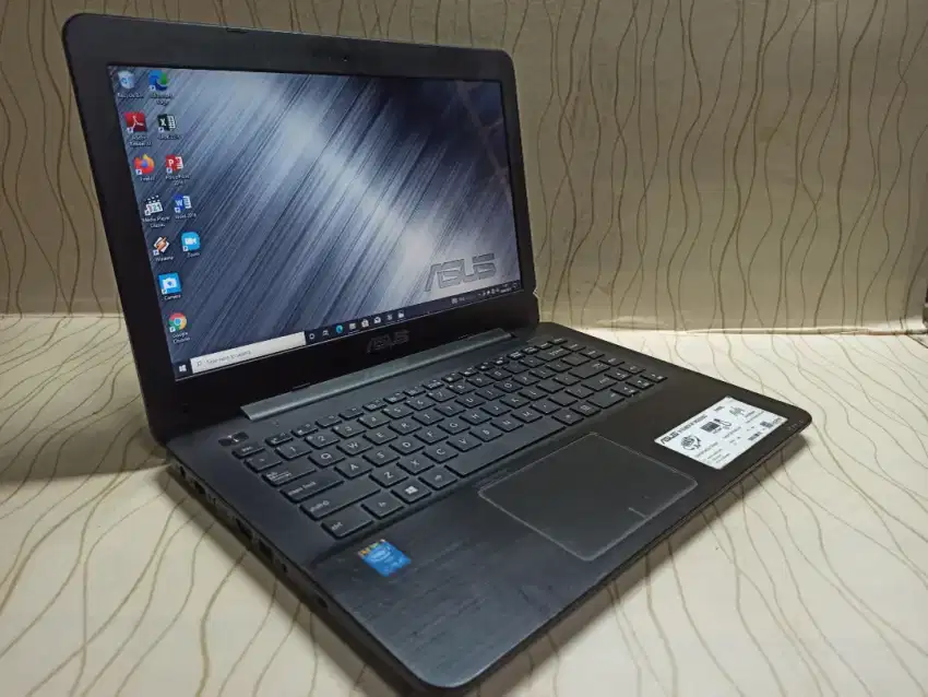 Laptop sekolah.. Asus X455L Core i3 Gen4 /10 GB /128 GB
