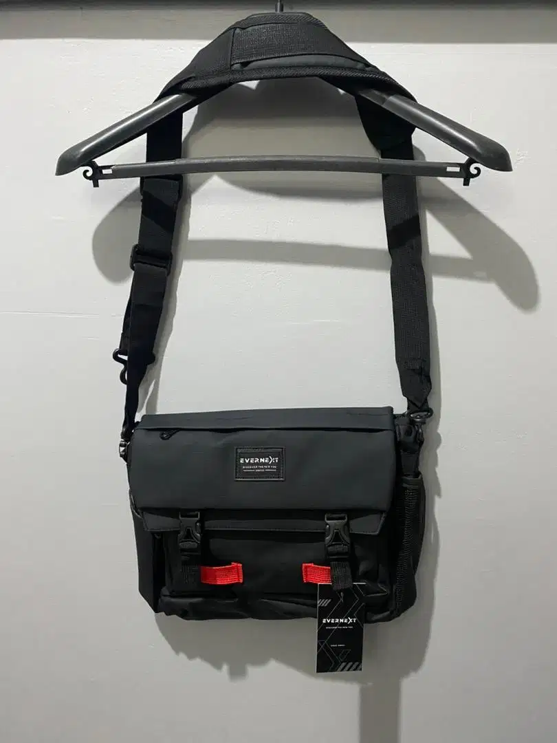 Tas Selempang Evernext