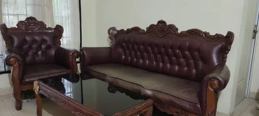 Di Jual 1 Set Sofa free meja tamu (3 seater dan 3 single seat)