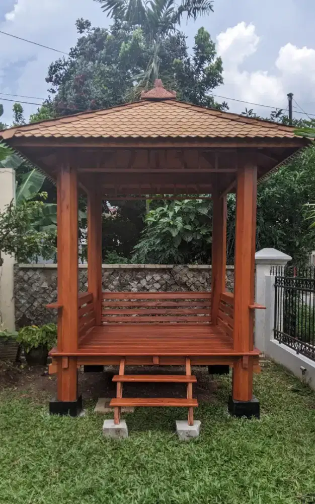 Saung gazebo family santay