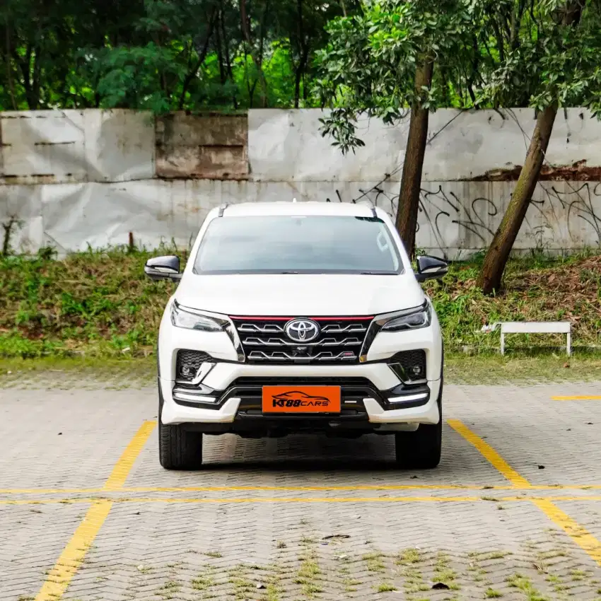 TOYOTA FORTUNER 2.4 VRZ TRD SPORTIVO A/T 2021