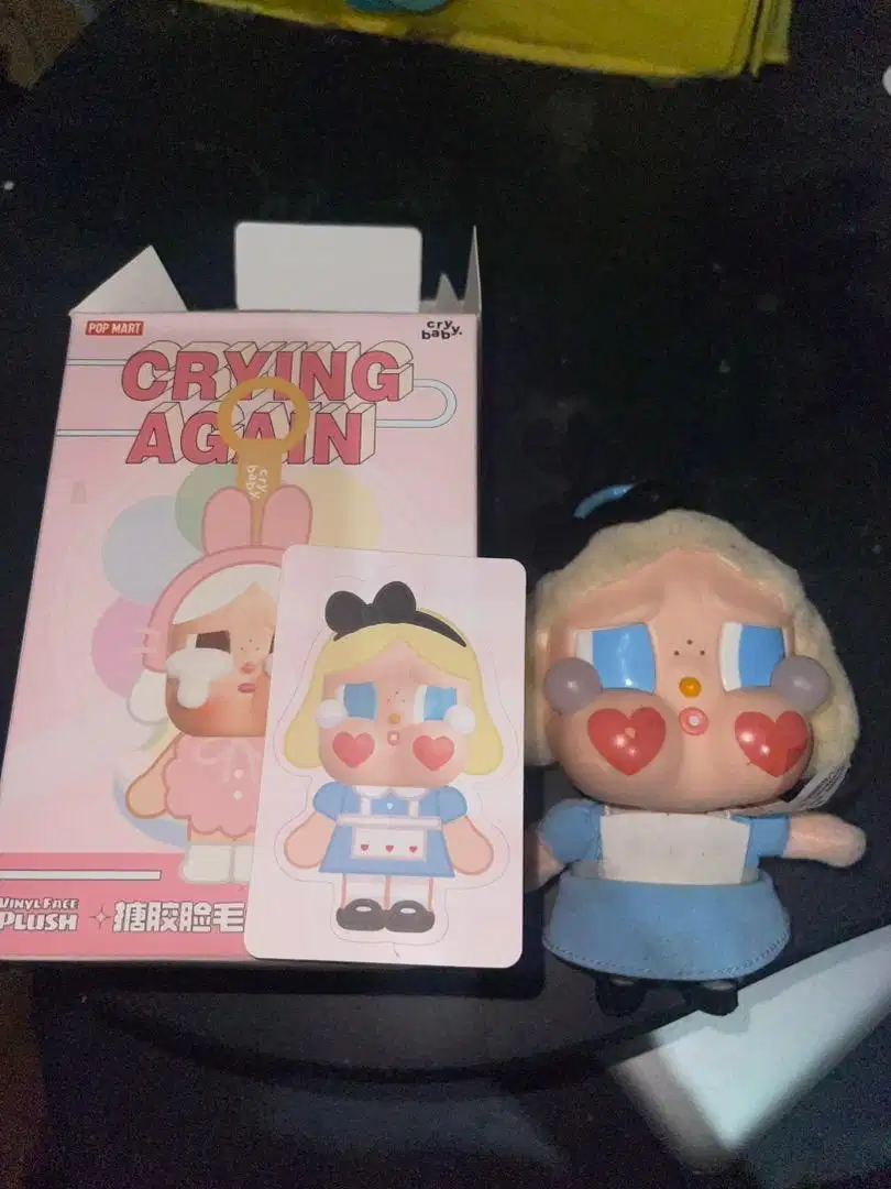 BLIND BOX POP MART CRYING AGAIN