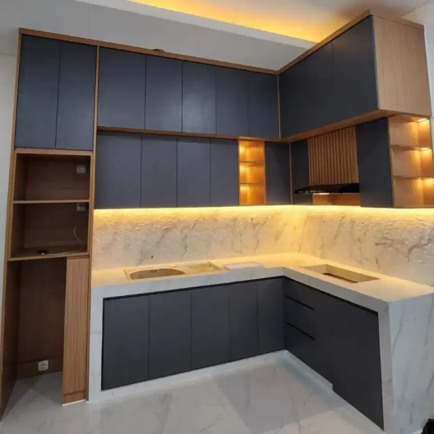 Kitchen Set Multipleks Mewah