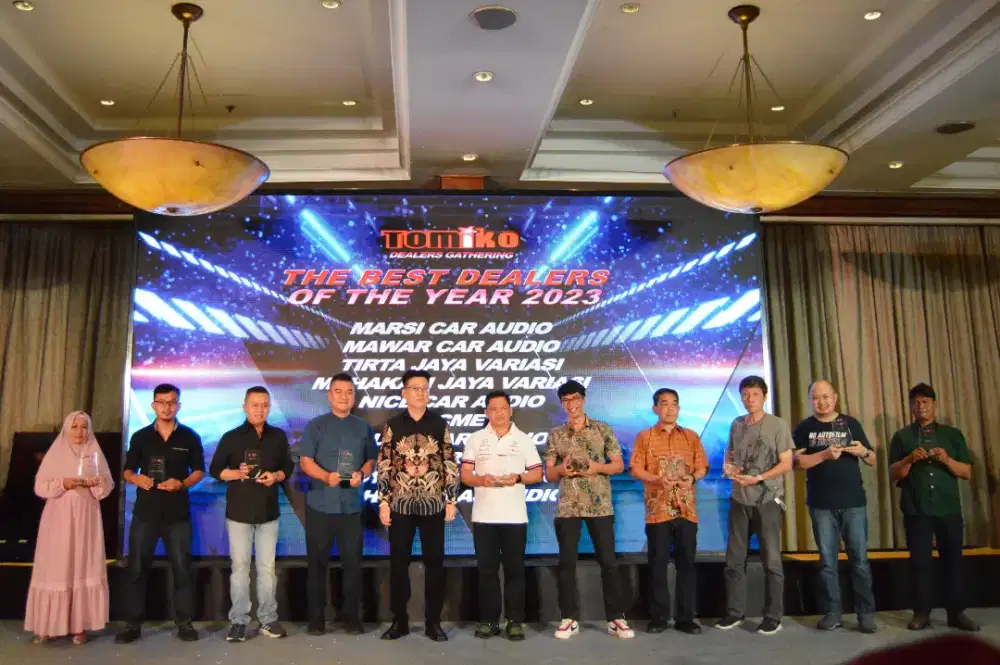 | paket audio SQ sultan | sub JL audio | speaker flux | power gladen |