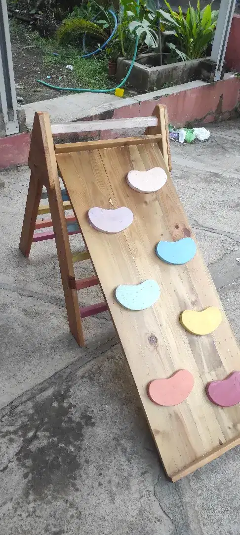 Pikler triange perosotan kayu mainan anak