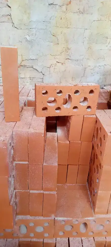 Bata expose terakota