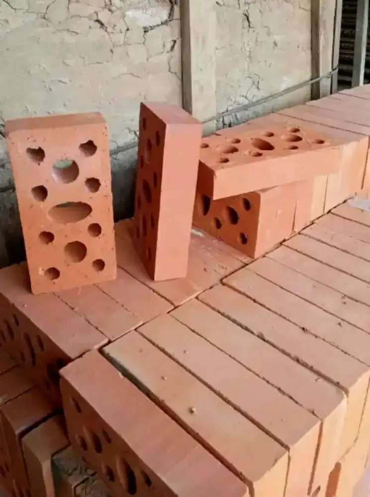 Bata expose terakota