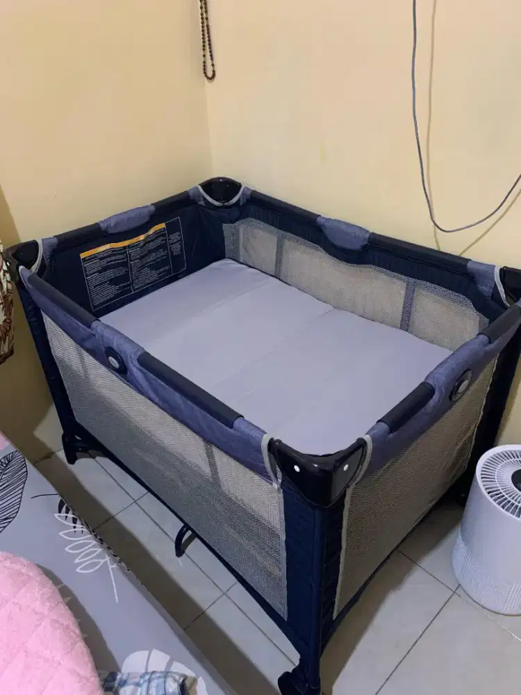 Dijual Babybox Graco, warna biru Navy