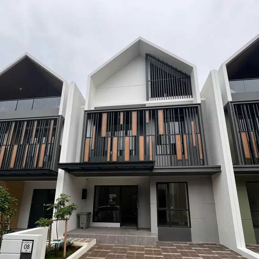 Rumah Baru di Cluster Strozzi, Gading serpong