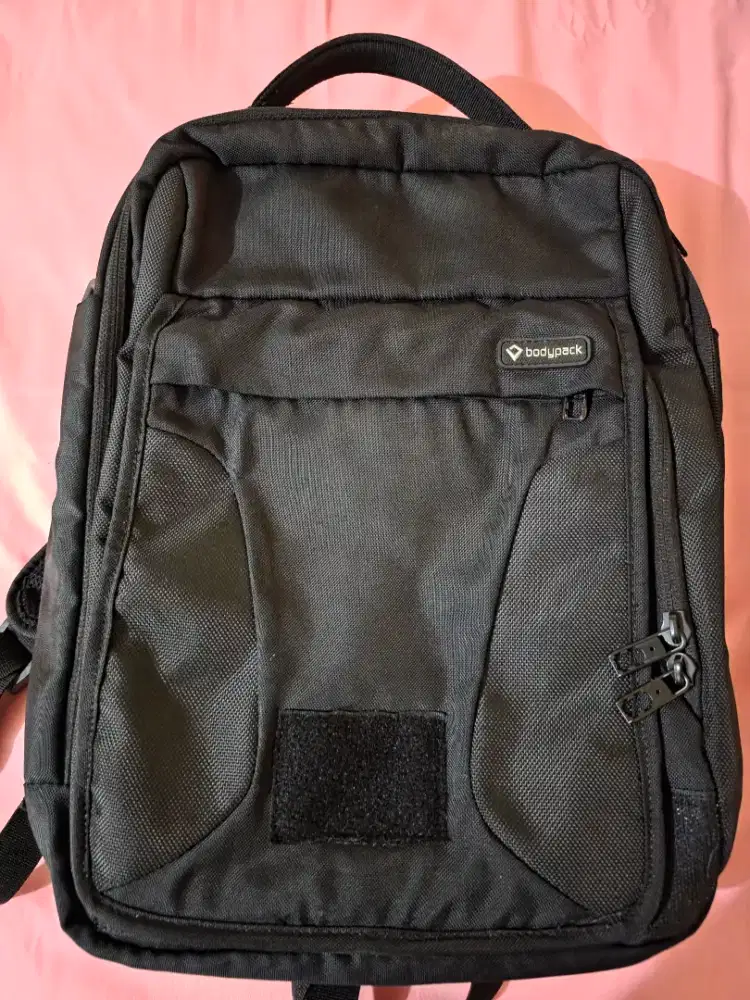 tas laptop bodypack