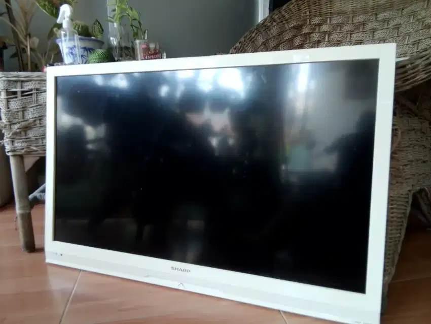 TV LCD Sharp 32 In