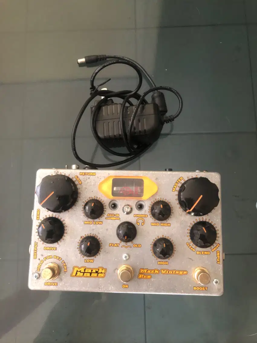 Bass preamp markbass mark vintage pre amp pedal efek effect