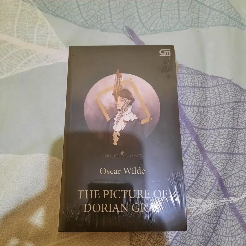 Preloved Buku The Picture of Dorian Gray - Oscar Wilde (Sealed)