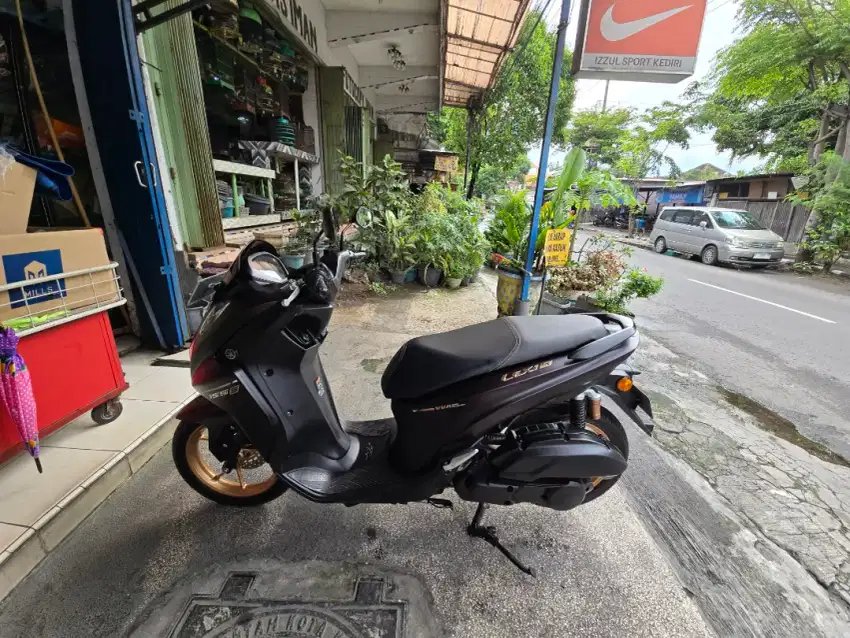 Mening Muluus Poll Yamaha Lexi LX 155 S 2024 CBS