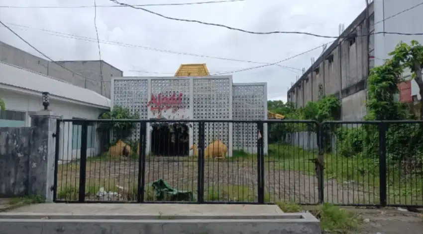 Dijual Tanah & Bangunan Eks Resto,Bangkalan kota Depan Stadion