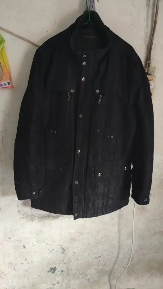 Jaket Parka bahan Motiv Embos