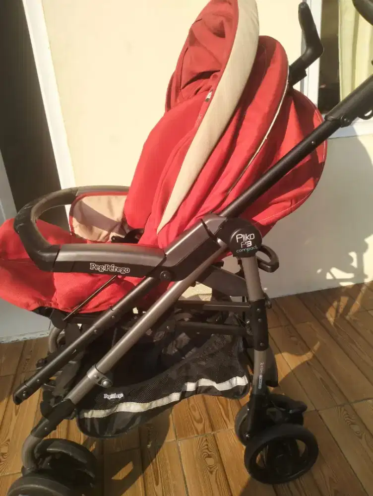 Stroller Bayi Peg Pereggo.