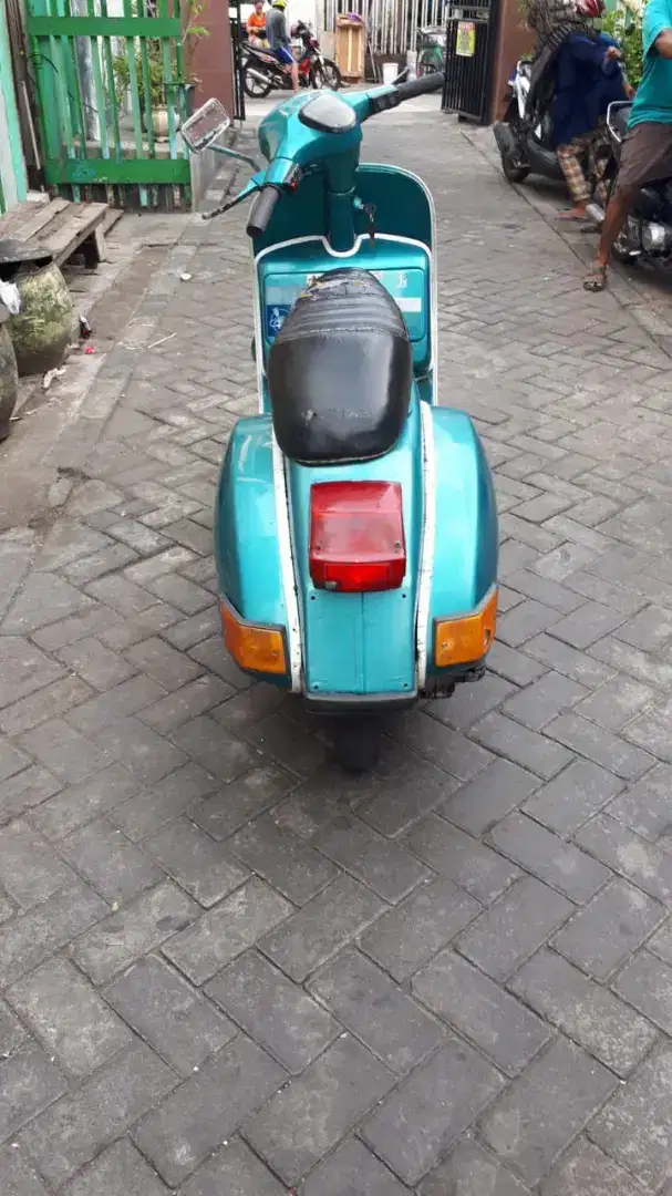 Vespa PX 1987 plat L