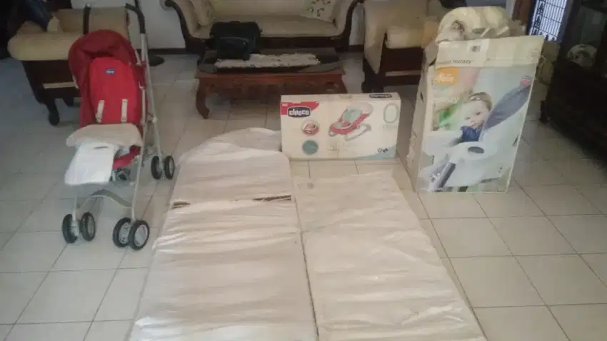 Dijual 1 set perlengkapan bayi merk  chico  kondisi bagus
