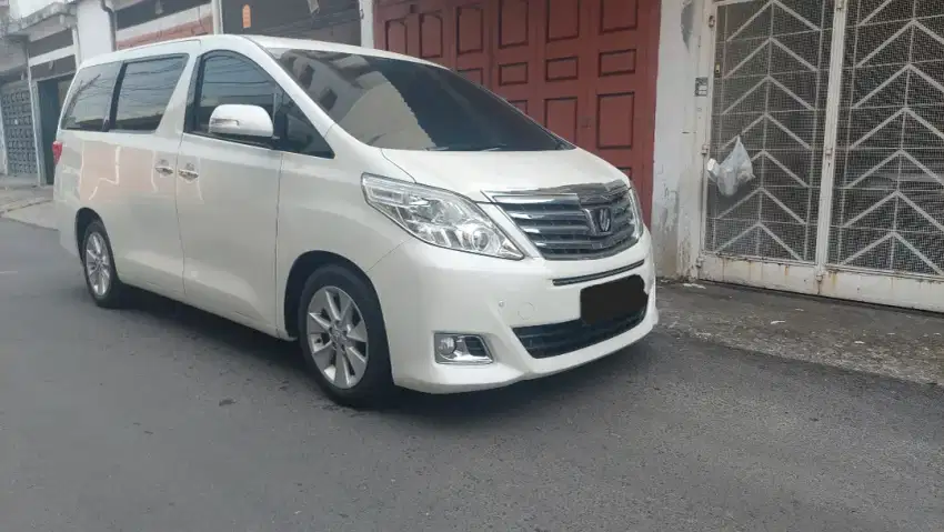 DP 35JT Toyota Alphard 2.5 G ATPM 2012 Putih