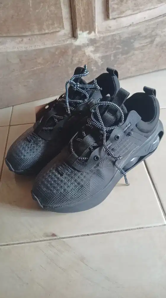 Sepatu nike air max black
