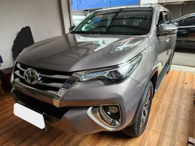 DP Rendah  16JT Toyota Fortuner 2.7 4x2 SRZ Bensin-AT 2017 Coklat