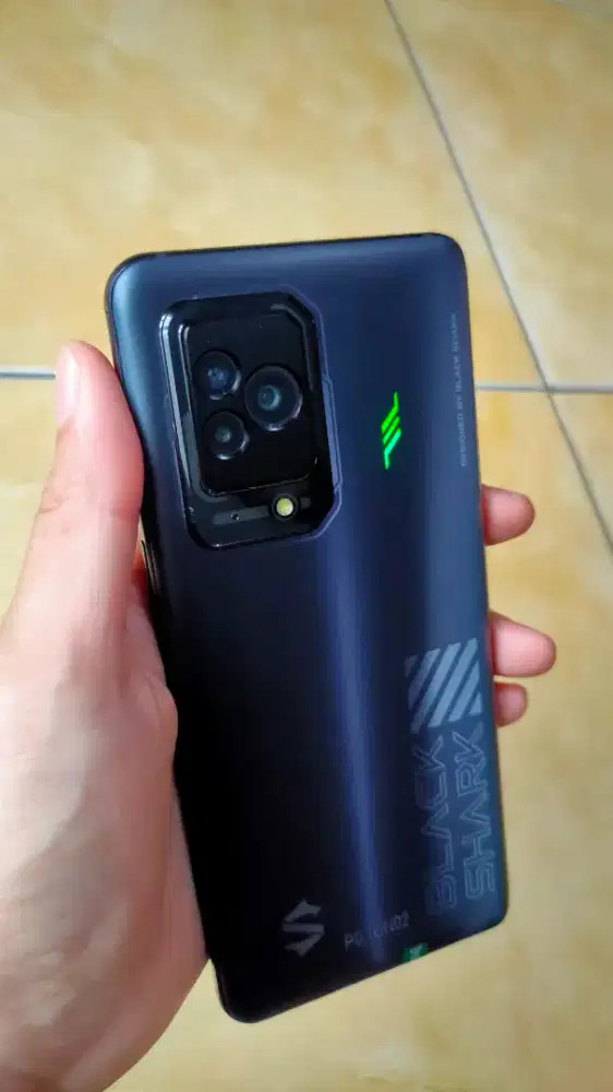 Xiaomi Blackshark 5 gaming phone