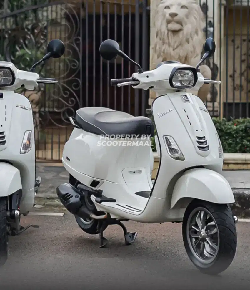 PIAGGIO VESPA S IGET 125 2023 PERFECT CONDITION