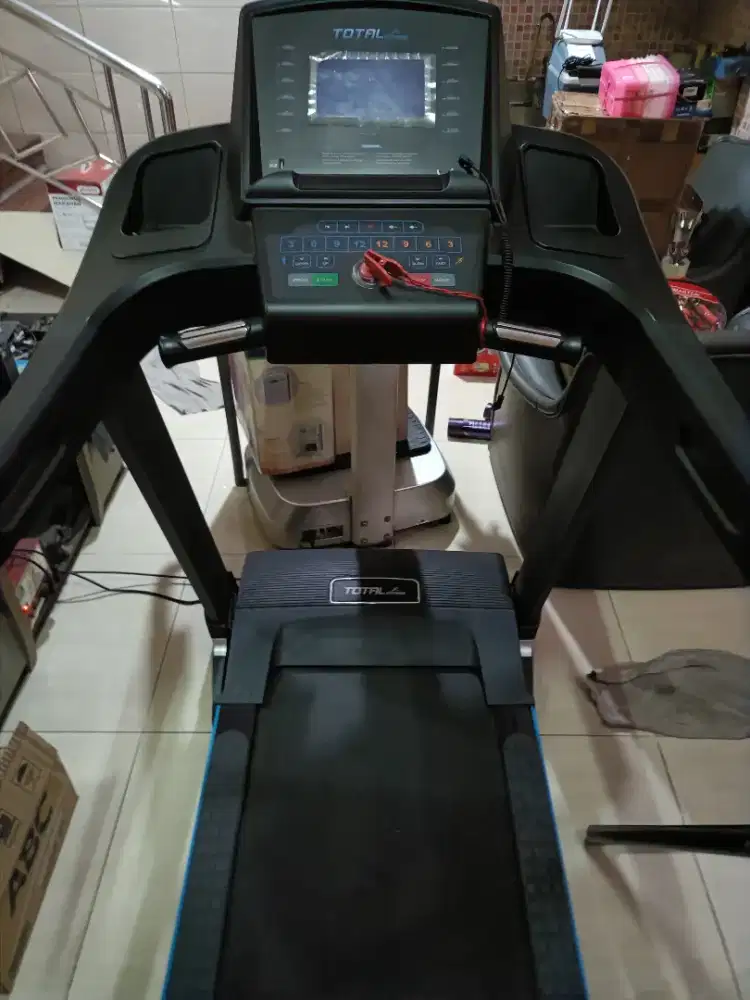 Treadmill merk total tipe TL 199