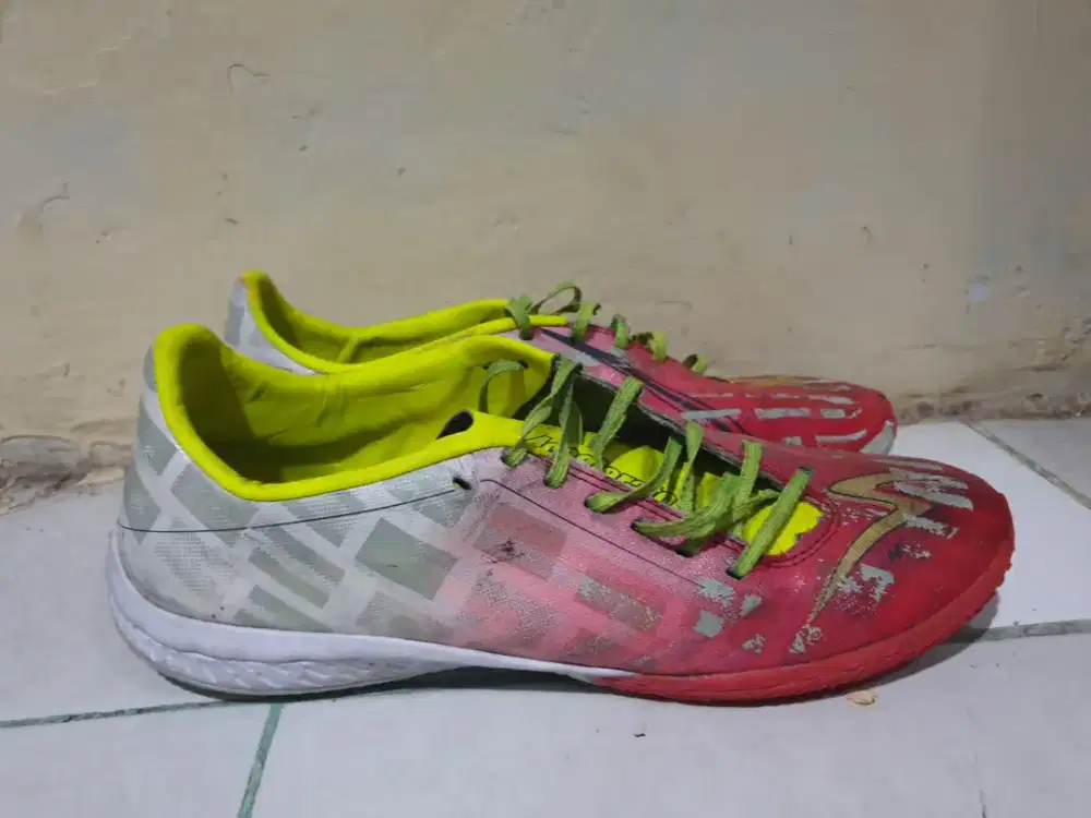Sepatu futsal Specs Accelerator Lightspeed 4 Nusantara Original
