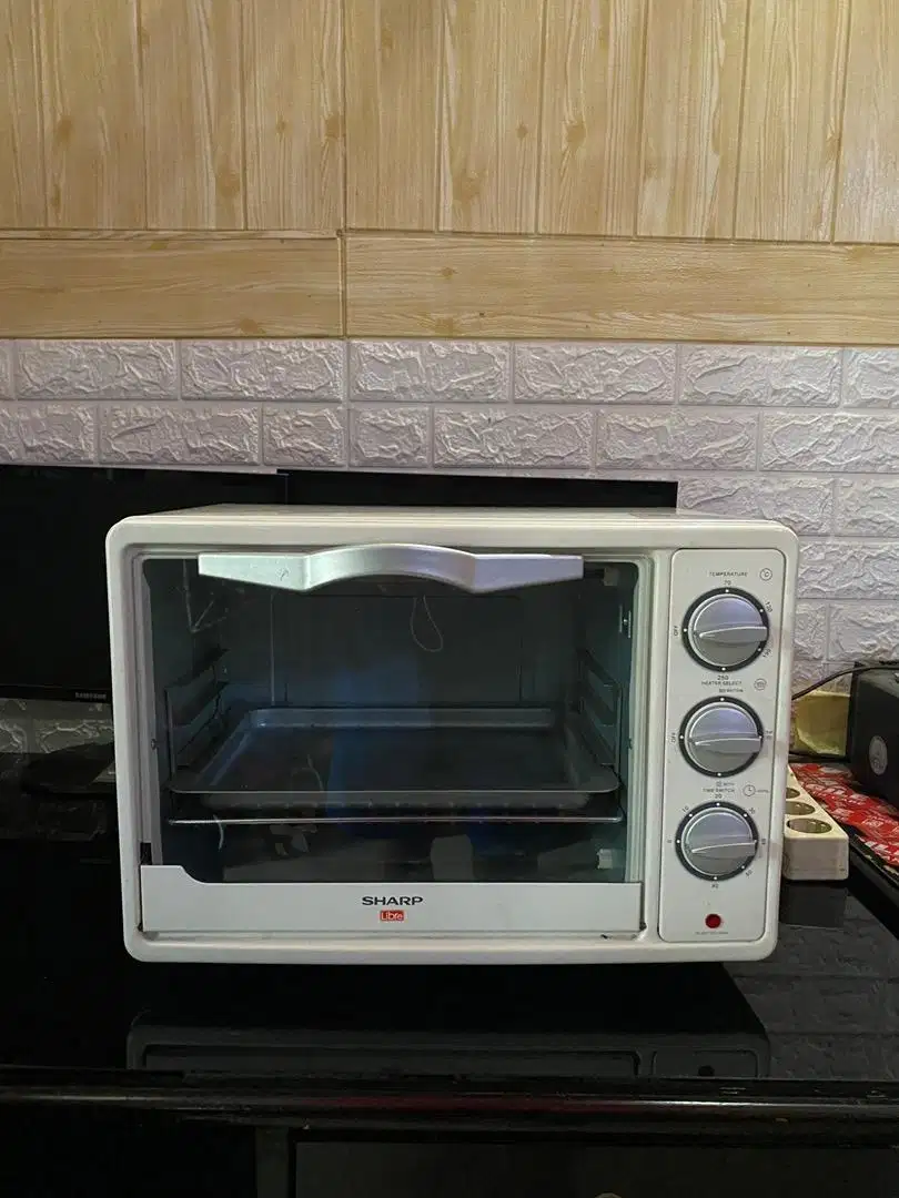 Oven Sharp libre 18L