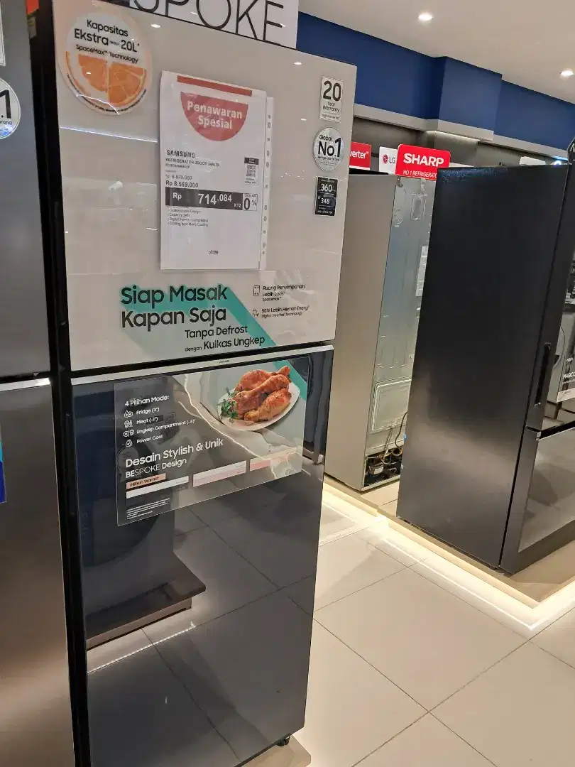 Kulkas 2 Pintu Samsung dengan Ungkep 348 Liter RT-35CB56408ASE