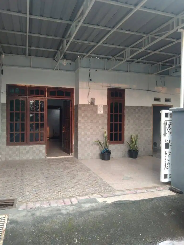 Dijual Rumah SHM Bebas Banjir di Pabean Asri