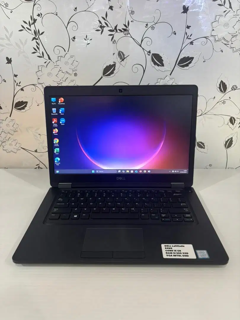 Dell latitude 5490 Core i5 Gen 8 Ram 8/256 Ssd