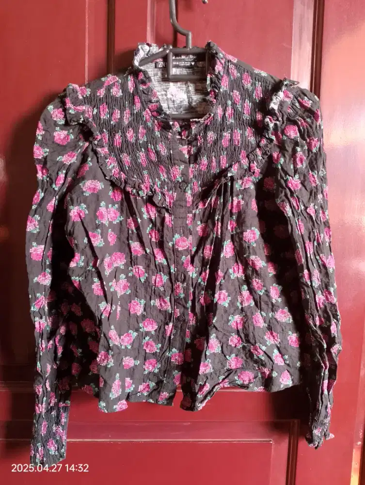 Atasan/ blous/ kemeja  zara