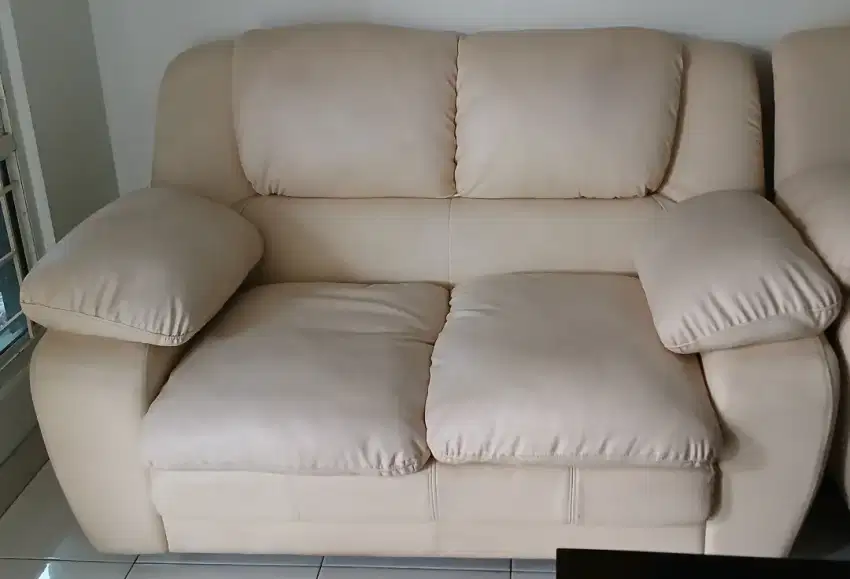 Sofa Kulit 3 set