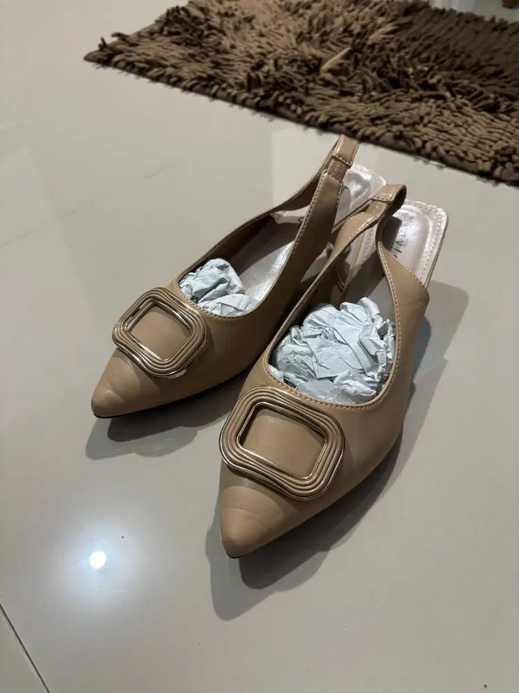 Sepatu Kondangan Merk Laviola ukuran 38!