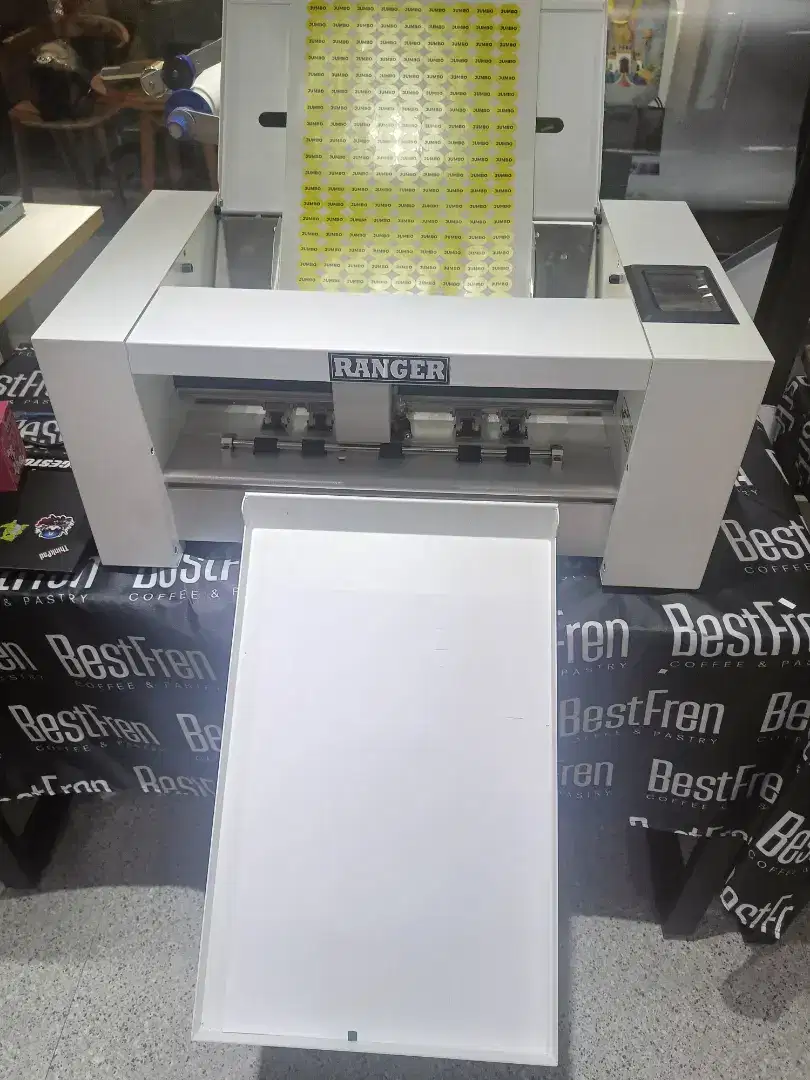 Mesin Cutting A3+
