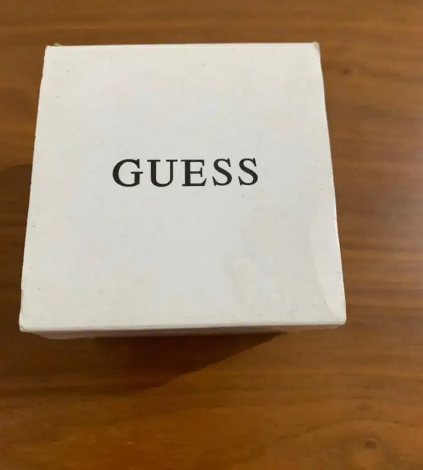 Jam tangan Guess pria