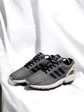 Sepatu Second Branded Adidas ZX Flux Torsion size 42
