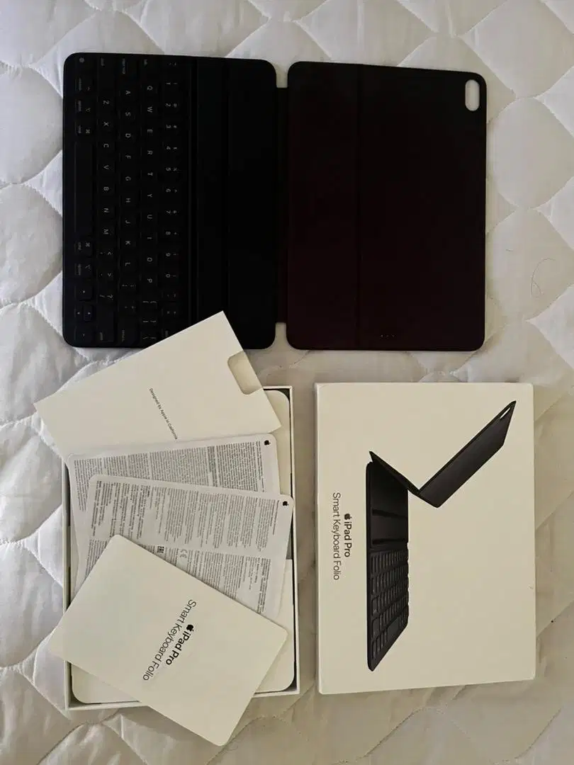 APPLE SMART FOLIO KEYBOARD FOR IPAD PRO/AIR