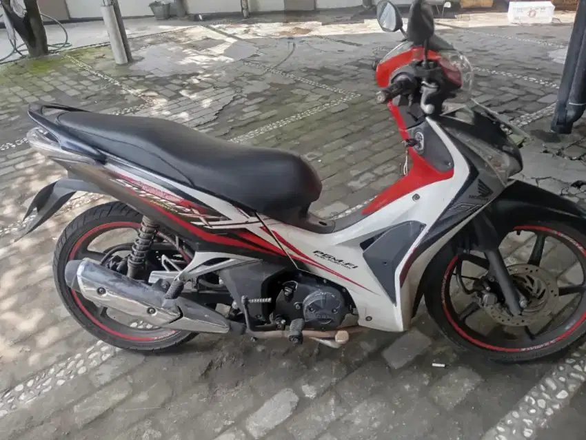 Supra helm in injeksi thn 2012 plat AB kota