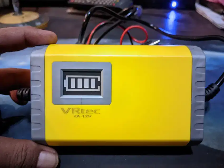 Charger Listrik untuk AKi/ACCU