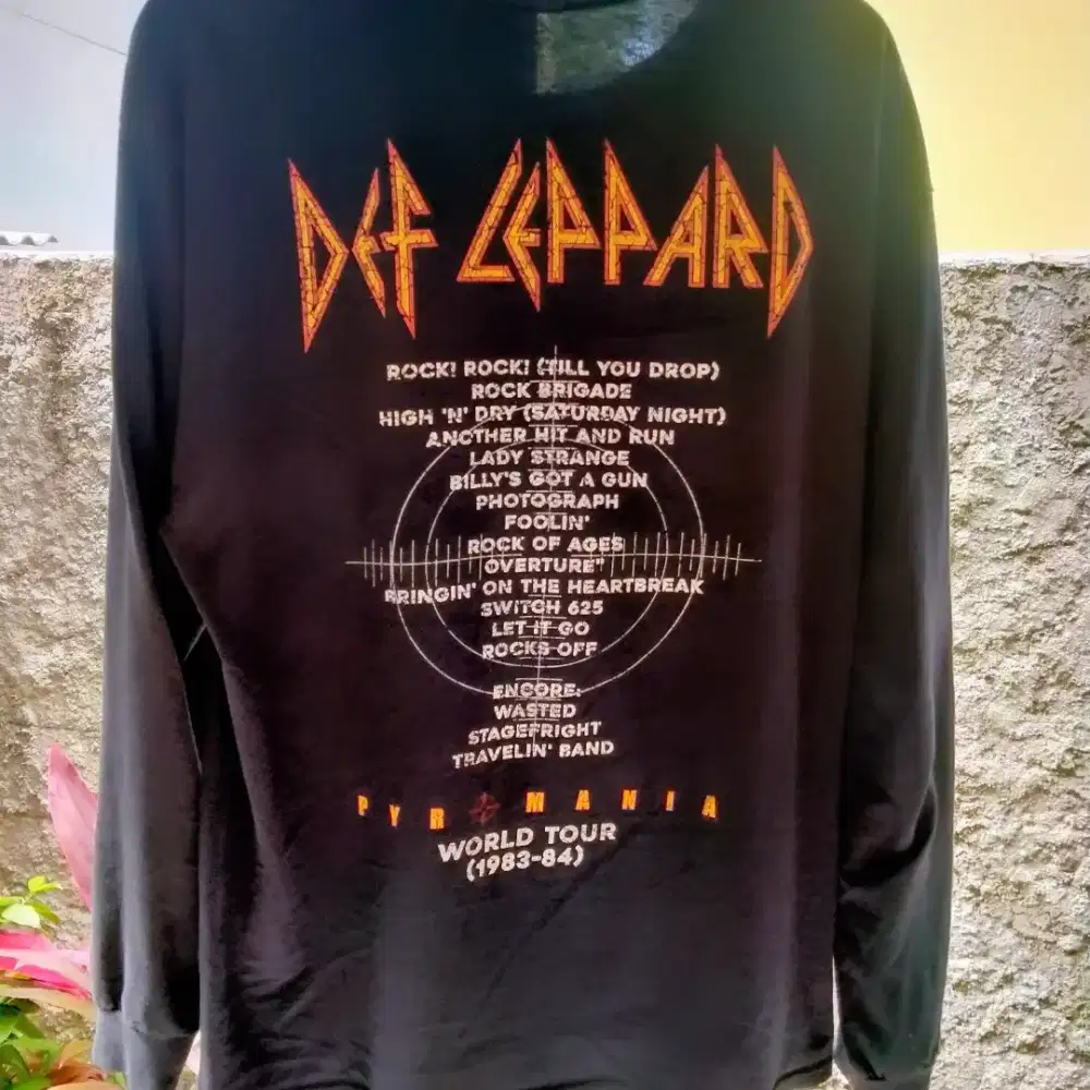 LS DEP LEPPARD TAG OFFICIAL FRINT