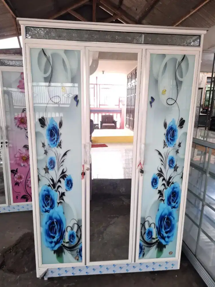 Lemari pakaian mojokerto murah