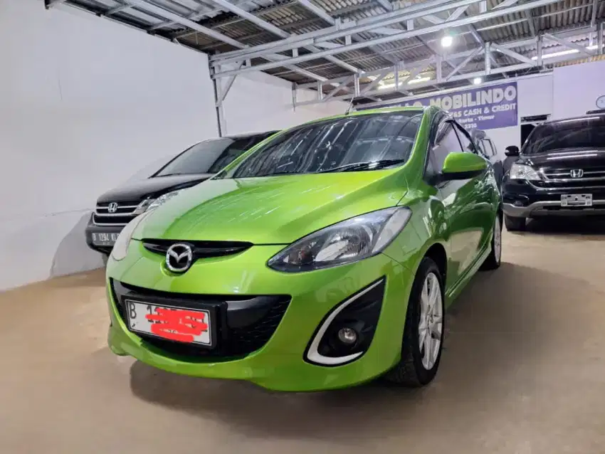Dp 5 jt Mazda R a/t 2012 Ang 2,7 jt
