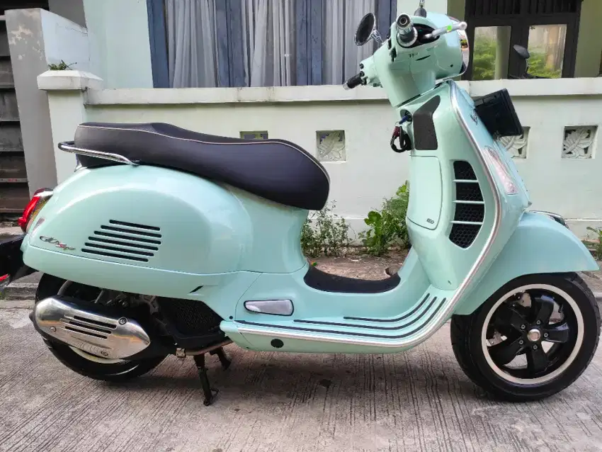 Vespa 150 GTS ABS IGET Tahun 2022