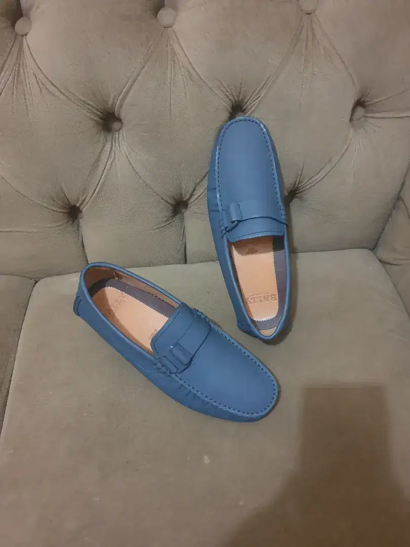 Mulus .authentic sepatu .loafers bally size 40