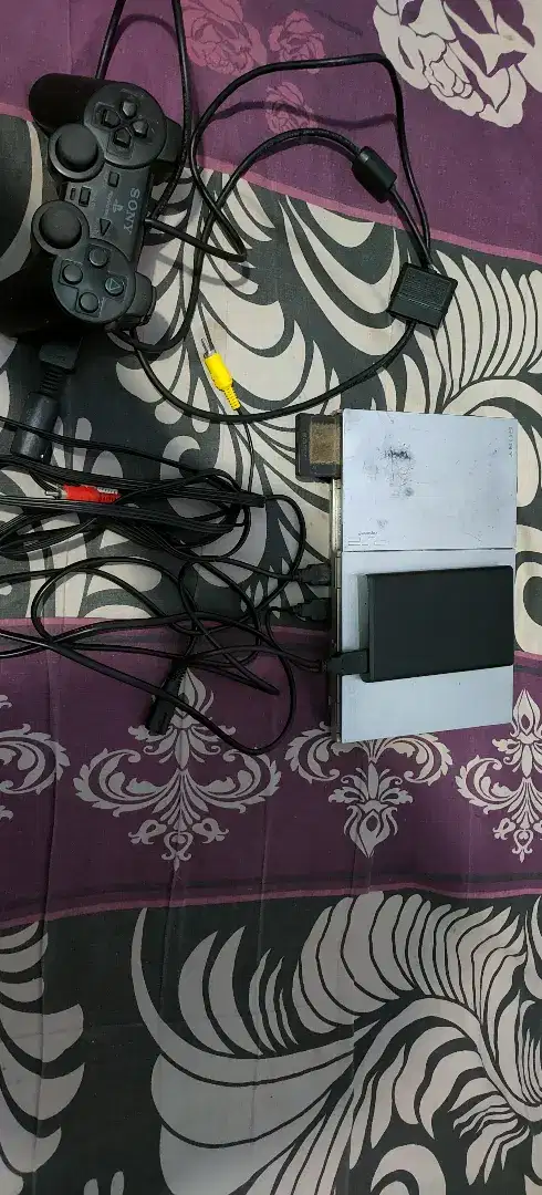 PS 2 hardisk 160 GB sudah terisi save an tamatnya kondisi normal