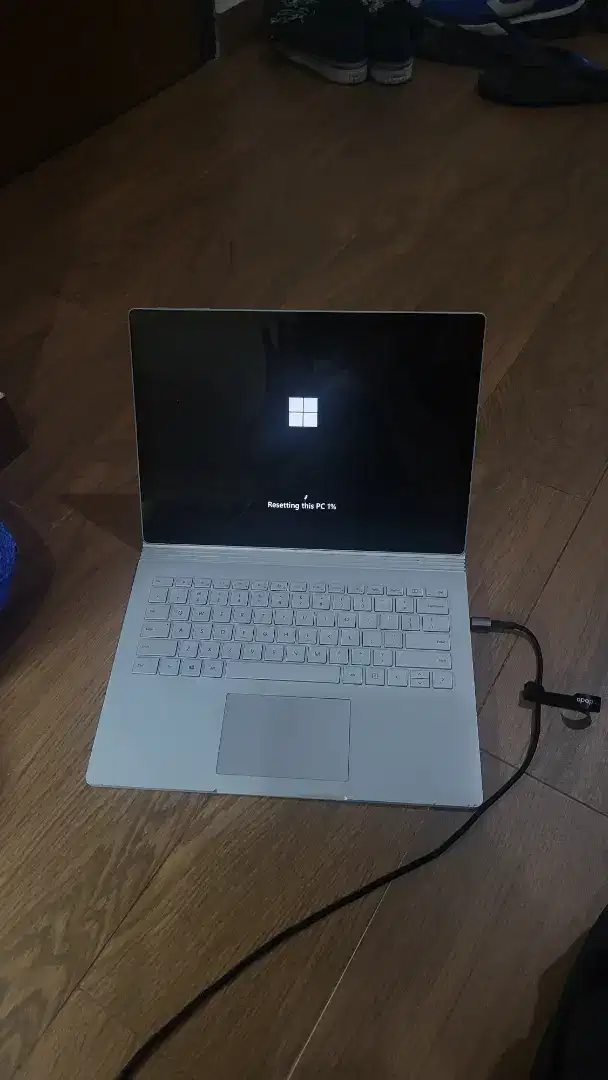 Laptop Tablet Microsoft Surface Book 8 256 ada minus